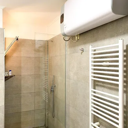 Appartement Modern At New Bazaar,