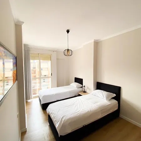 아파트 Modern At New Bazaar,