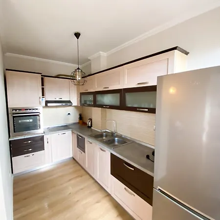 Modern At New Bazaar, Appartement
