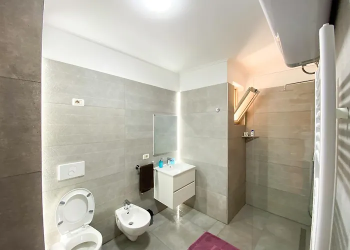 Modern At New Bazaar, Apartment