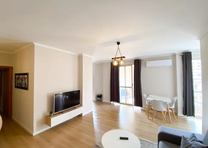 Apartment Modern At New Bazaar, *