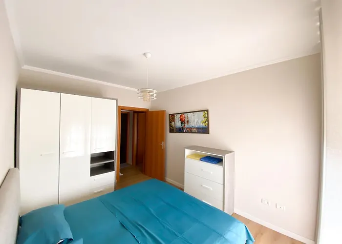 Modern At New Bazaar, 公寓 地拉那