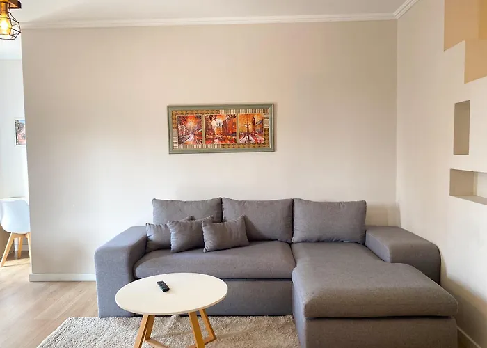 公寓 Modern At New Bazaar, 地拉那