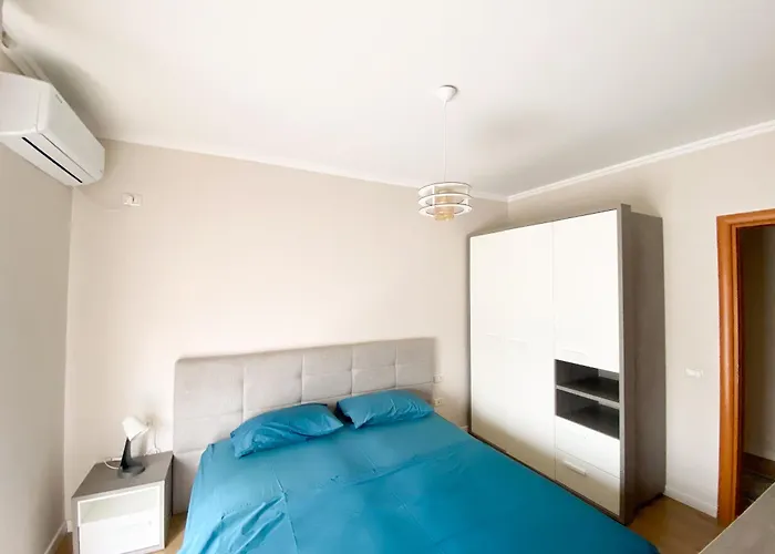 Modern At New Bazaar, 公寓 *