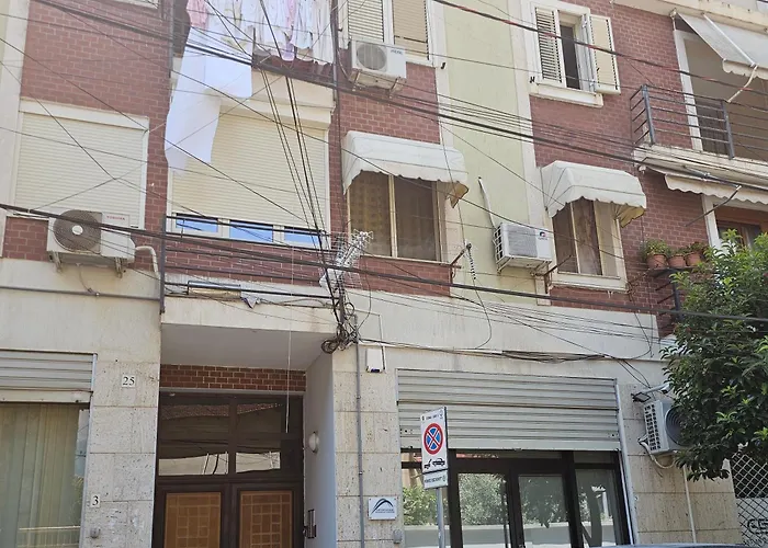 Modern At New Bazaar, 公寓 *